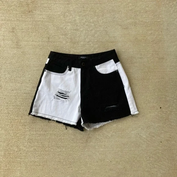 Forever 21 Colorblock Black & White Distressed Shorts M - Picture 3 of 7